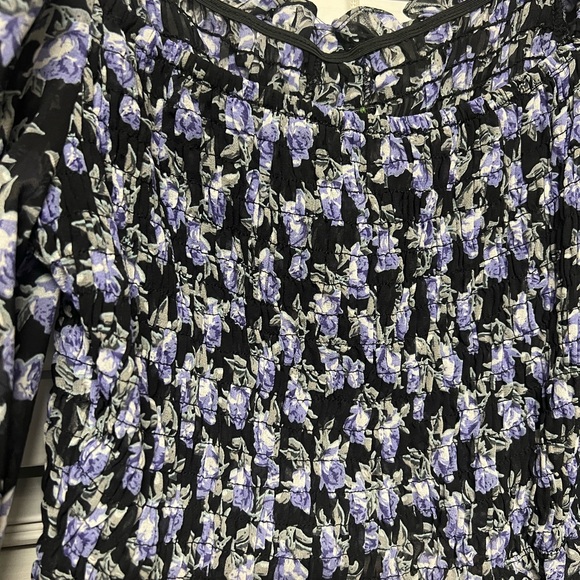 Papaya Black and Blue Smocked Blouse with Puff Sleeves - Picture 7 of 10